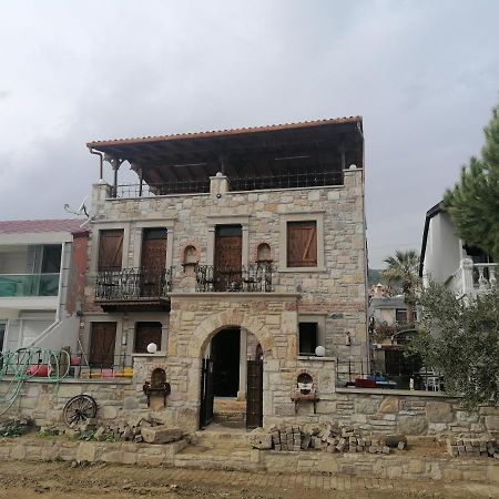 Tashan Otel Foça Exteriör bild