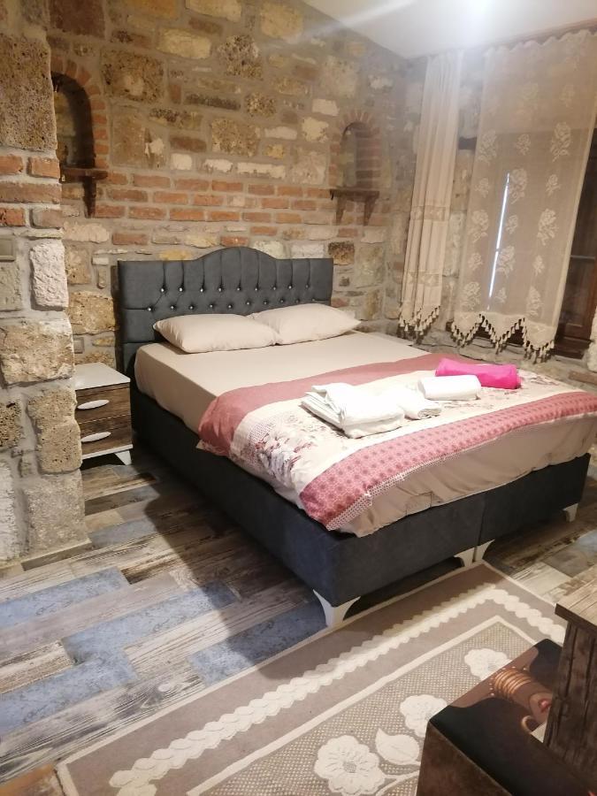 Tashan Otel Foça Exteriör bild
