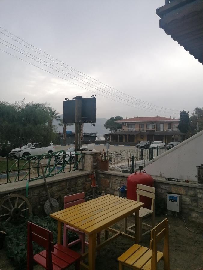 Tashan Otel Foça Exteriör bild