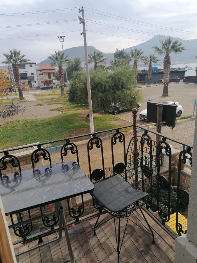 Tashan Otel Foça Exteriör bild
